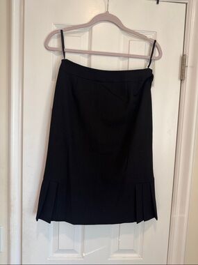 Tahari Black Pencil Skirt with Pleated Hem